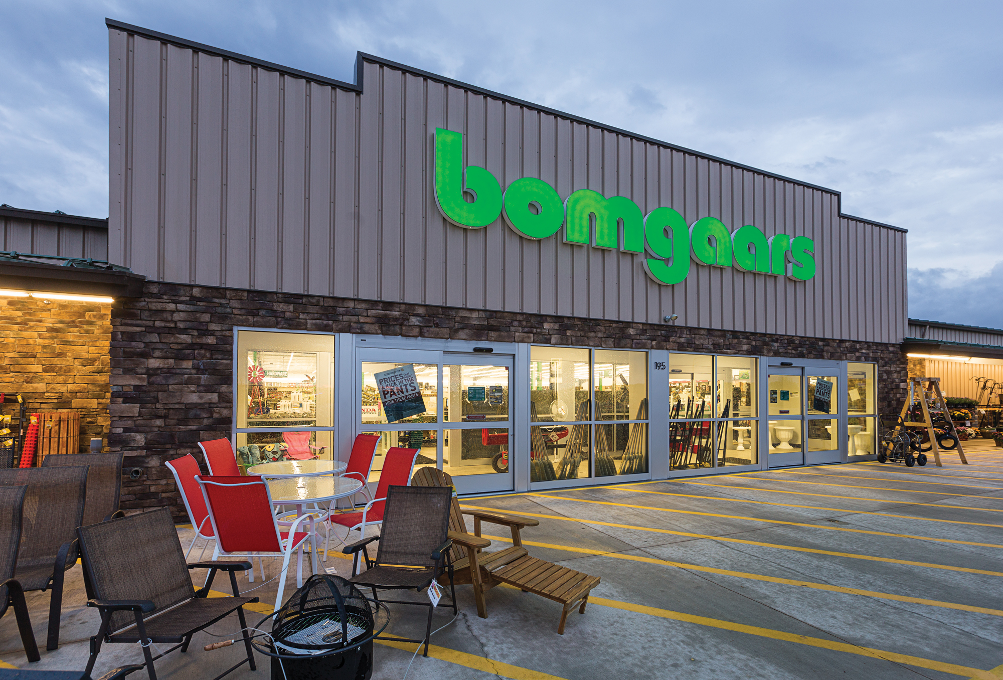 Bomgaars Supply, Inc. storefront with brand signage